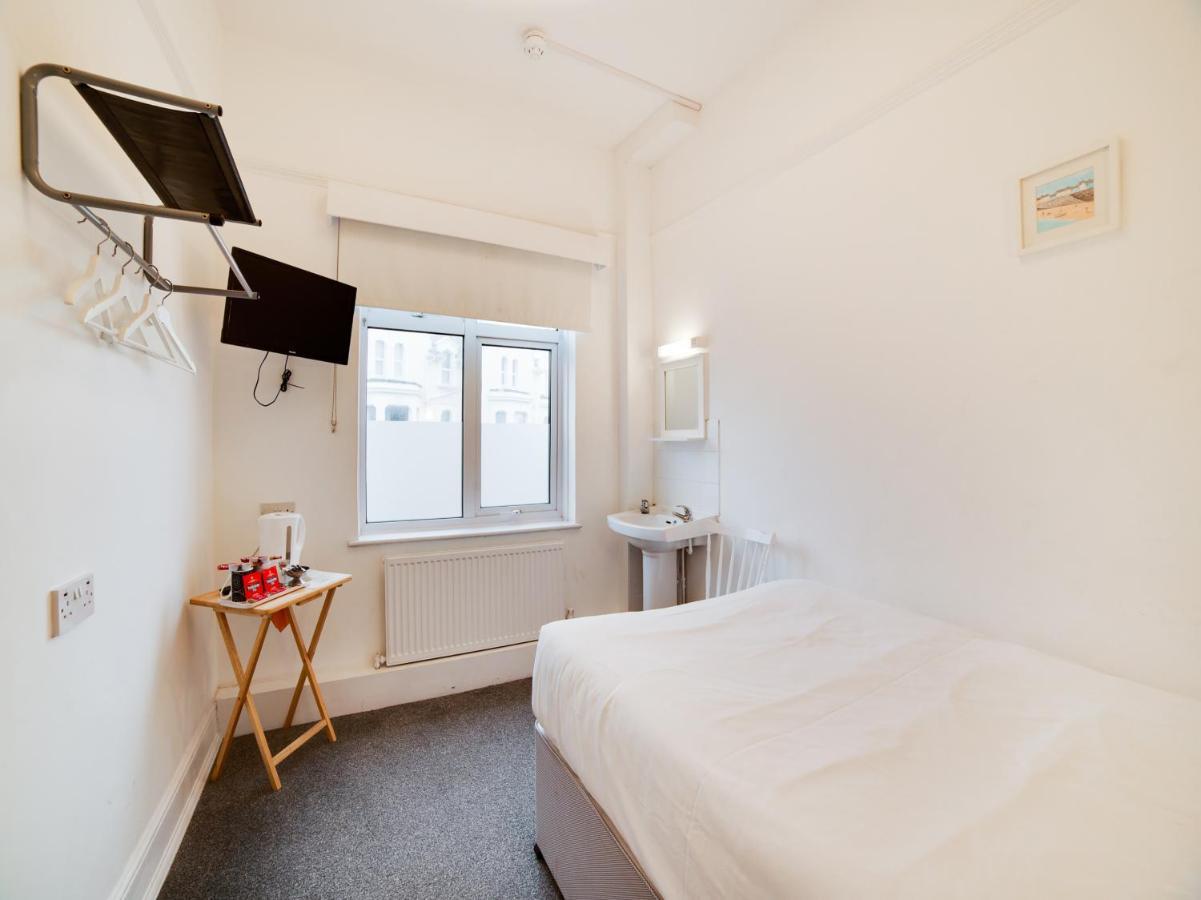 Hotel Sea Breeze Clacton-on-Sea Ngoại thất bức ảnh